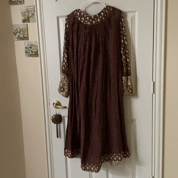 Pakistani and Indian desi outfit - Picture 5 of 12